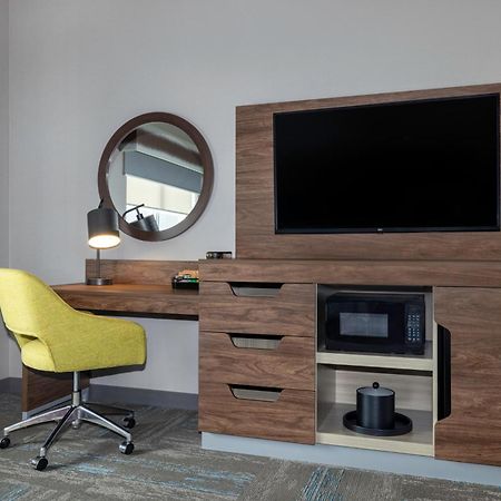 Hampton Inn Midland, On 외부 사진
